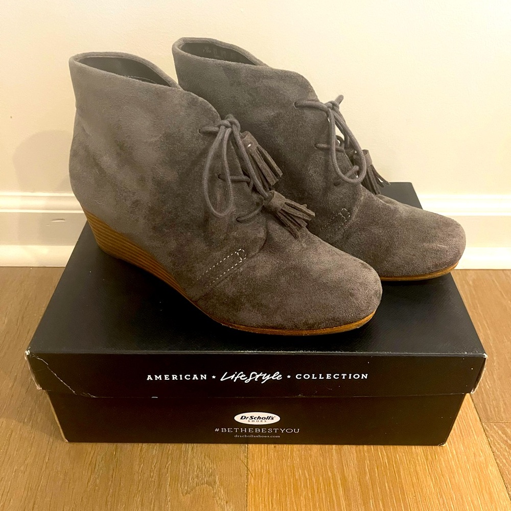 Dr. Scholl’s Dakota Grey Tassle Wedge Boots